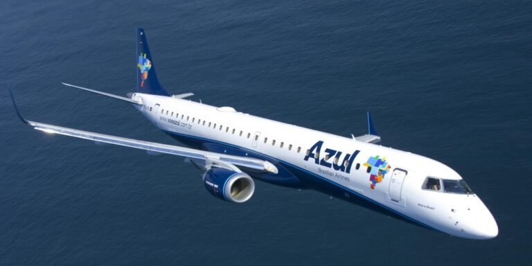 Azul